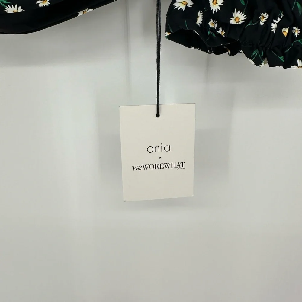 Onia x WeWoreWhat Daisy Floral Bikini Top Size L NWT Puff Sleeve Black Swim